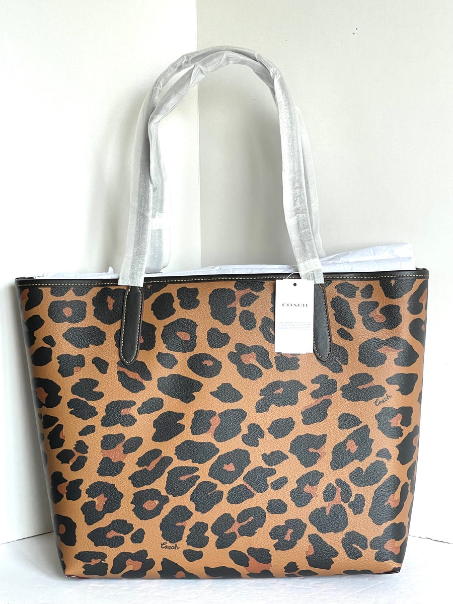 【Coach】SALE!! City Tote With Leopard Print ◆国内発送◆ NWT Coach City Tote With Leopard Print And Signature Canvas