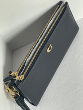 Load image into Gallery viewer, Coach Double Zip Wallet Wristlet Black Pebbled Leather Slim Bifold Snap CC553.