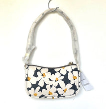 Load image into Gallery viewer, Coach CR509 Swinger Bag 20 Floral Glovetanned Leather Chalk Shoulder