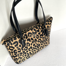 Load image into Gallery viewer, Coach Gallery Tote Bag Leopard CY347 Coated Canvas Shoulder Bag Medium