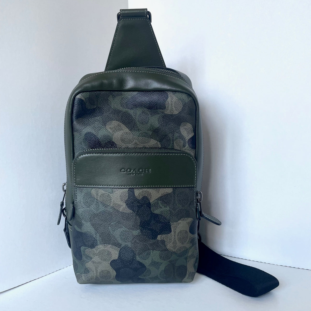 coach camo leather backpack Coach Gotham Pack Sling CAF37 Camo Green Signature Leather Crossbody – Luxe  Fashion Finds