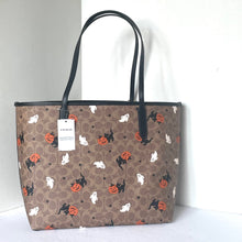 Load image into Gallery viewer, Coach Halloween City Tote Signature Canvas CW450 Large Shoulder Bag Pumpkin
