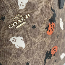 Load image into Gallery viewer, Coach Halloween City Tote Signature Canvas CW450 Large Shoulder Bag Pumpkin