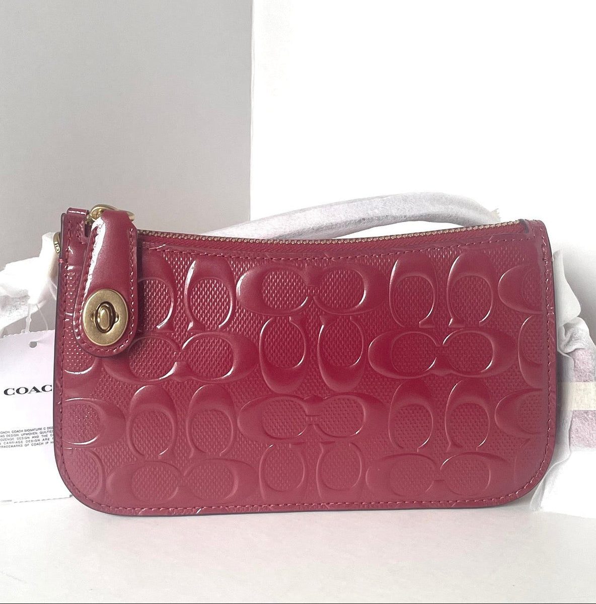 バッグ vintage coach signature shoulderbag Coach Penn Shoulder Bag Small Red Glossy Signature Leather Y2K