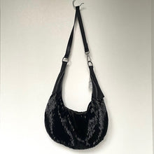 Load image into Gallery viewer, FreePeopleBugleBeadClutchSlingBagBlackFloralEmbroideredShoulderBag