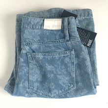 Load image into Gallery viewer, Paige Sonja Floral Low Rise Wide Leg Trouser Jeans Womens 27 Blue Jacquard Long