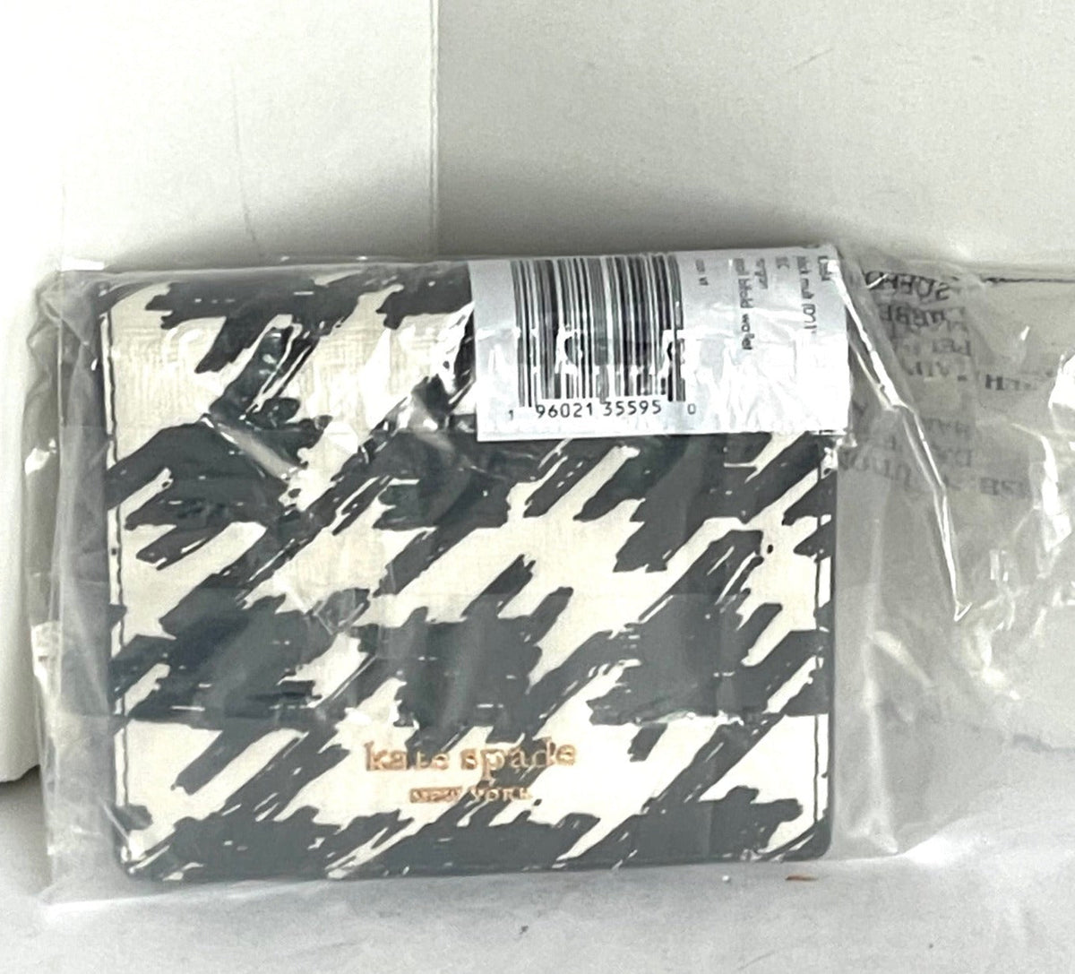 国内 Kate Spade Morgan Painterly Houndstooth 二折財布 KD194 Kate Spade Morgan Houndstooth Compact Wallet Black Leather