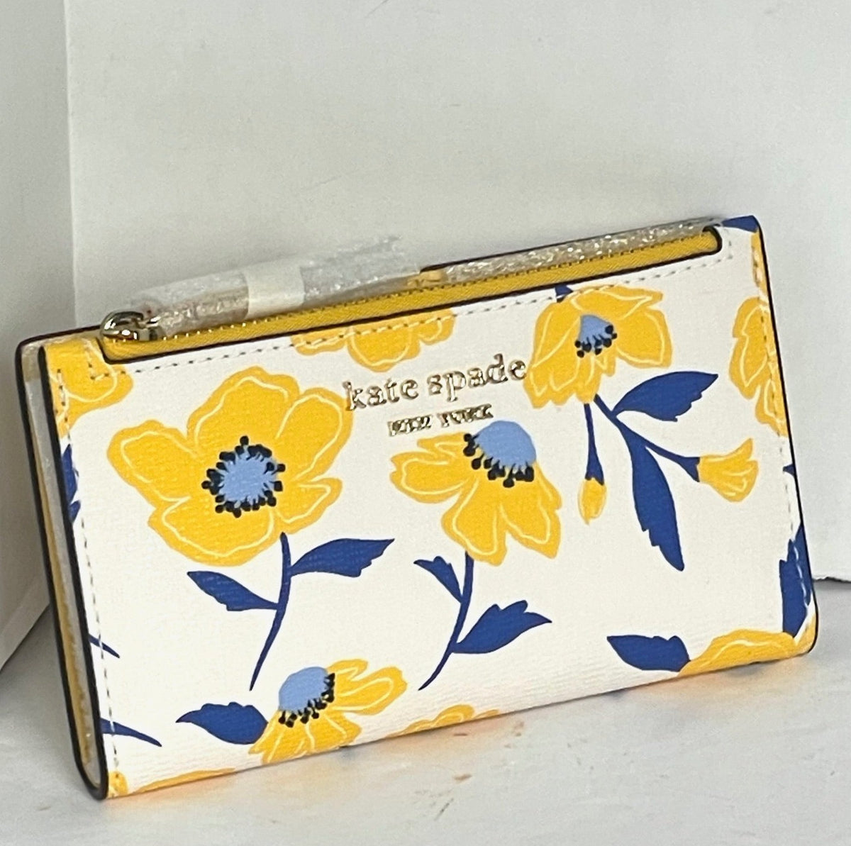 Kate spade yellow wallet clearance