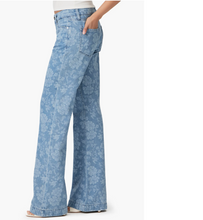 Load image into Gallery viewer, Paige Sonja Floral Low Rise Wide Leg Trouser Jeans Womens 27 Blue Jacquard Long