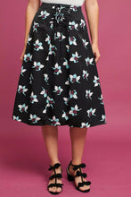 Load image into Gallery viewer, Anthropologie Women's Maeve Lace-Up Floral Print A Line Black Midi Skirt - 4 - Luxe Fashion Finds