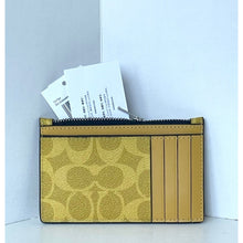 Load image into Gallery viewer, Coach CV764 Canary Signature Canvas Zip Card Case