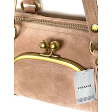 Load image into Gallery viewer, Coach Kisslock Barrel Bag CDZ16 Suede Leather Shoulder Bag Nuage Ortiginals B