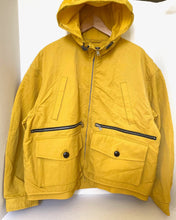 Load image into Gallery viewer, Banana Republic Hooded Nylon Jacket Mens Large Yellow Archives Repellant Pockets