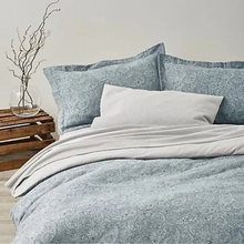 Load image into Gallery viewer, Boutique Queen Duvet Cover Set Blue Flannel Paisley 3-Piece Sustainable 92x90