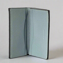 Load image into Gallery viewer, CoachBifoldCardCaseWalletMensGrayPebbledLeatherSlimCS476_2