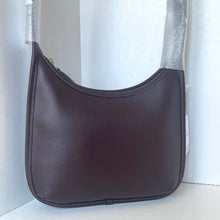Load image into Gallery viewer, Brown leather handbag on a white background