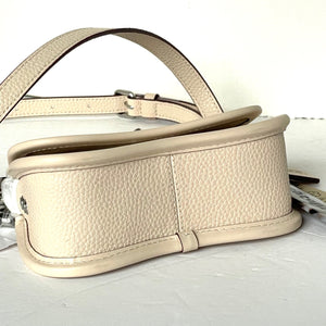 Coach Mini Wavy Dinky Bag Coachtopia White Cloud Leather CQ852 Crossbody