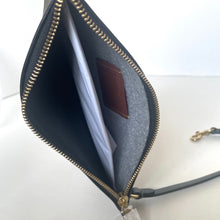Load image into Gallery viewer, Coach New York Zip Pouch Black Leather Dog Leash Clip Wallet CZ756 ORGPKG