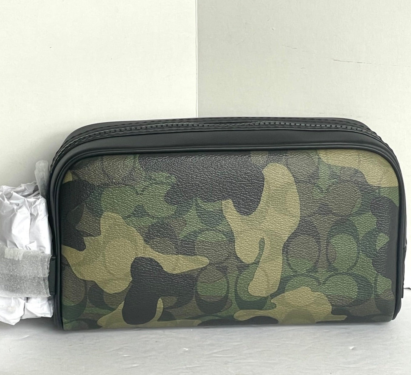 Coach Multifunction Phone Pack In Signature Canvas With shops Camo Print - MSRP $228