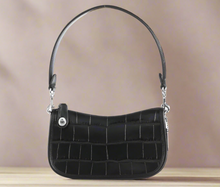Load image into Gallery viewer, Coach Swinger Bag 20 Croc Embossed Leather Black Shoulder Bag 80s CP024