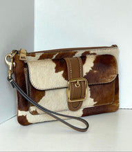 Load image into Gallery viewer, Coach Ashton Wristlet CDY07 Haircalf Cow Print Leather Clutch Brown