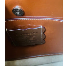 Load image into Gallery viewer, Coach Coachtopia Large Ergo Bag CQ019 Crinkle Patent Amber Leather