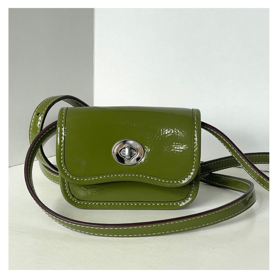 Coach Coachtopia Wavy Mini Wallet Crossbody CQ060 Crinkle Patent