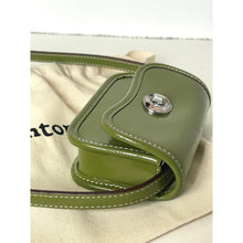 Load image into Gallery viewer, Coach Coachtopia Wavy Mini Wallet Crossbody CQ060 Crinkle Patent Olive