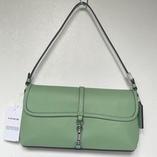 Load image into Gallery viewer, Coach Hamptons Shoulder Bag CP132 Glovetanned Leather Pistachio Green