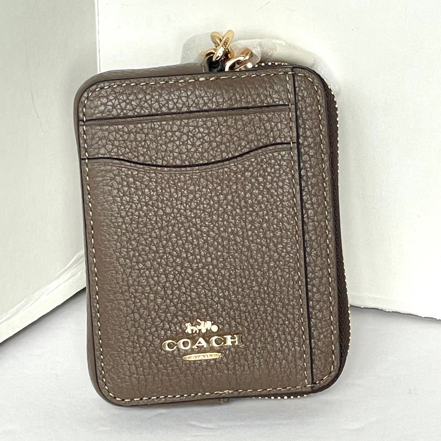 coach エッセンシャル S zip アラウンド card case・クリスタル Amazon.com: Crystal Signature Jacquard Small Zip Around Card