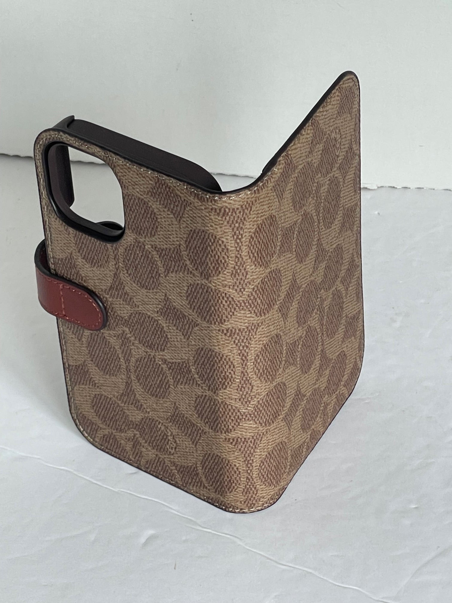 Coach iPhone 15/14/13 Folio Case Brown Signature Canvas Detachable Wal –  Luxe Fashion Finds