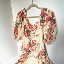 Load image into Gallery viewer, Faithfull The Brand Dress Womens White Floral Puff Sleeve A-Line Midi Bronte Magnolia