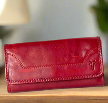 Load image into Gallery viewer, Frye Melissa Slim Wallet Womens Red Leather Bifold Flap Snap Continental
