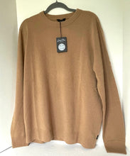 Load image into Gallery viewer, Good Man Cashmere Sweater Mens Extra Large XL Crew Neck Warm Sand Luxe