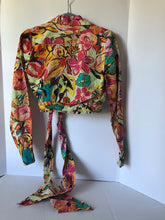 Load image into Gallery viewer, Hemant Nandita Crop Top Womens Small Wrap Long Sleeve V-Neck Floral Cotton