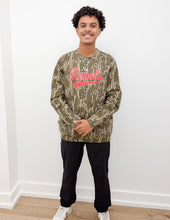 Load image into Gallery viewer, Isotoner Men’s SmarTouch Microsuede Faux Shearling Black Tech Winter Gloves