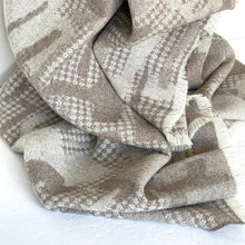 Load image into Gallery viewer, ARTZNL 100% Eco Alpaca Throw Blanket Large Brown Lightweight All Season Sustainable Soft 71x51in