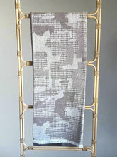 Load image into Gallery viewer, ARTZNL 100% Eco Alpaca Throw Blanket Large Brown Lightweight All Season Sustainable Soft 71x51in