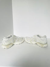 Load image into Gallery viewer, Salomon XT-Whisper Sneakers Vanilla/Almond  7.5W/6.5M Quicklace trail runners unisex