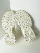 Load image into Gallery viewer, Salomon XT-Whisper Sneakers Vanilla/Almond  7.5W/6.5M Quicklace trail runners unisex