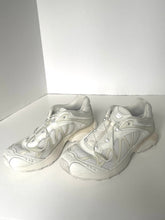 Load image into Gallery viewer, Salomon XT-Whisper Sneakers Vanilla/Almond  7.5W/6.5M Quicklace trail runners unisex