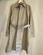 Load image into Gallery viewer, J Crew Ludlow Trench Coat Mens 42L Khaki Water-Resistant Lined Coat BS470