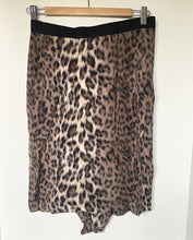 Load image into Gallery viewer, Joie Ornica Skirt Womens 4 Leopard Print Asymmetrical Ruched Draped