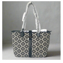 Load image into Gallery viewer, Patterned tote bag with a plain background