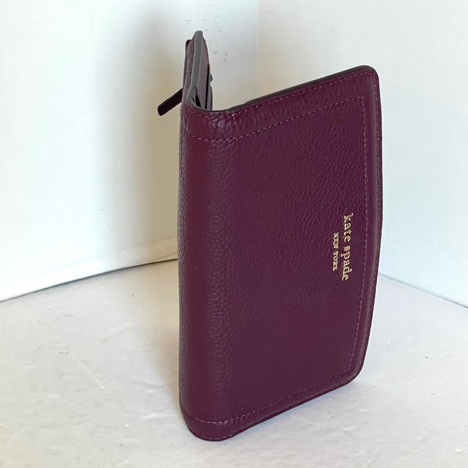 Kate Spade Knott Bifold Wallet Cherry Slim Snap Womens Red Leather Zip