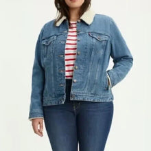 Load image into Gallery viewer, Levis Jacket Denim Womens Extra Large Ex-Boyfriend Trucker Faux Shearling Lining