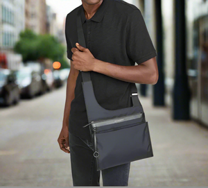 WANT Les Essentiels Kurtz Messenger Bag Mens Black Nylon Sling Crossbody