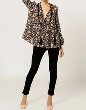 Load image into Gallery viewer, ALC Silk Shirt Womens 4 Black V-Neck Tassel Tie Silk Crepe Floral Long Sleeve