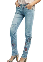 Load image into Gallery viewer, Anthropologie Jeans Womens 25 Blue Slim Boyfriend Mid-Rise Floral Embroidered Pilcro