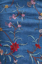 Load image into Gallery viewer, Anthropologie Skirt Womens 0 Blue Pencil Denim Floral Embroidered Short